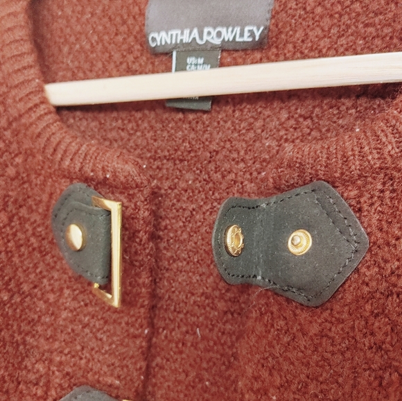 Burgundy Cardigan - Picture 4 of 9